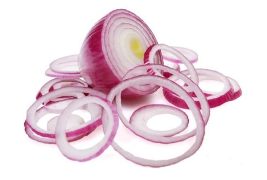 sliced onions